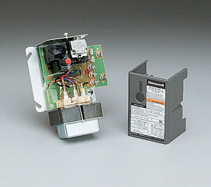 Honeywell R8184M1051